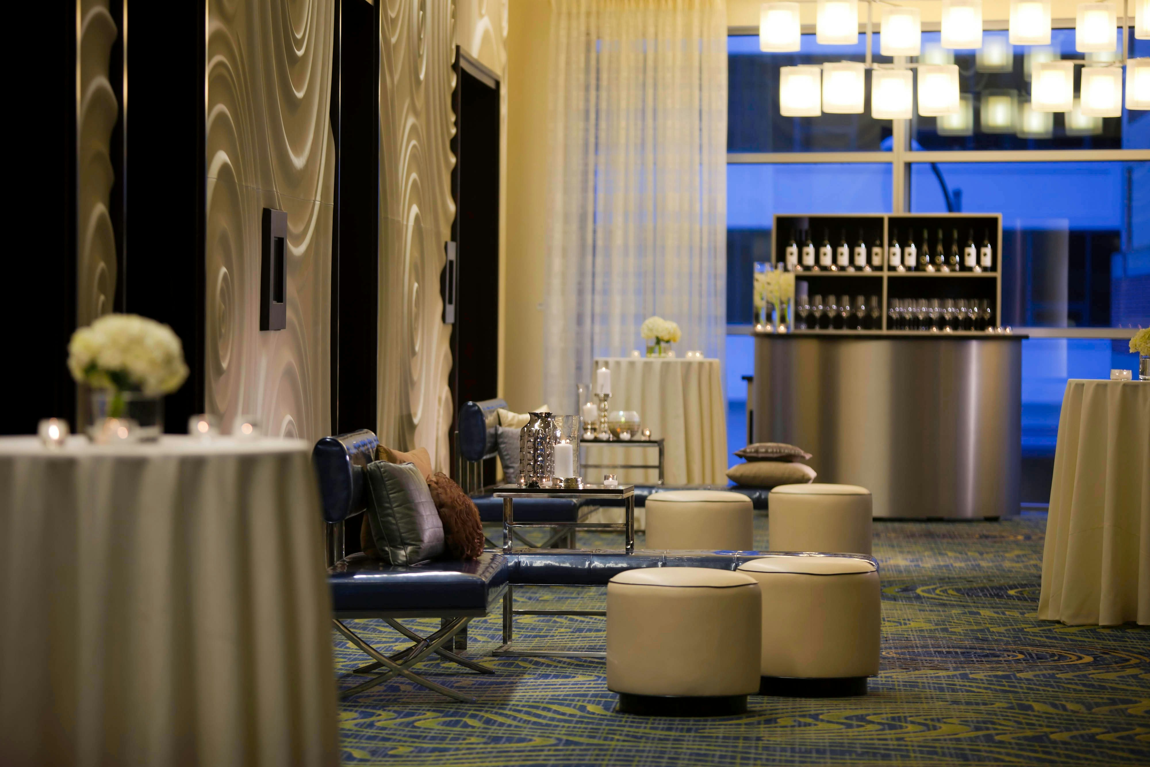 Renaissance Arlington Capital View Hotel 6/23