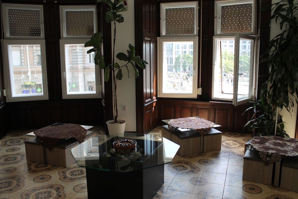 Omega Guesthouse Budapest 35/50