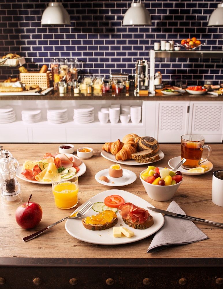 Premier Inn Saarbrucken City Centre 36/56