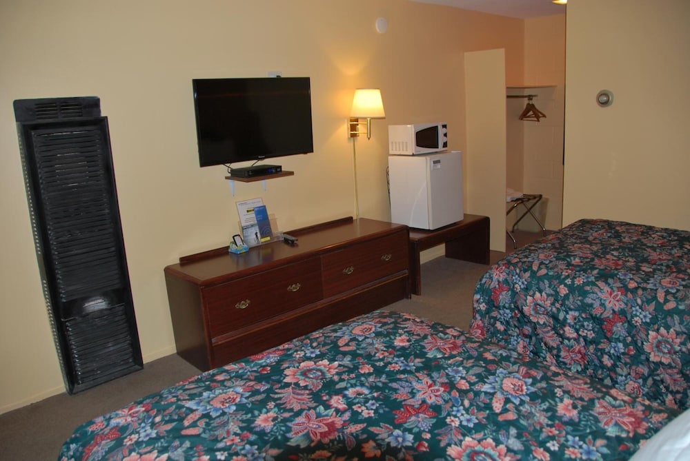 Imperial Motel 16/32