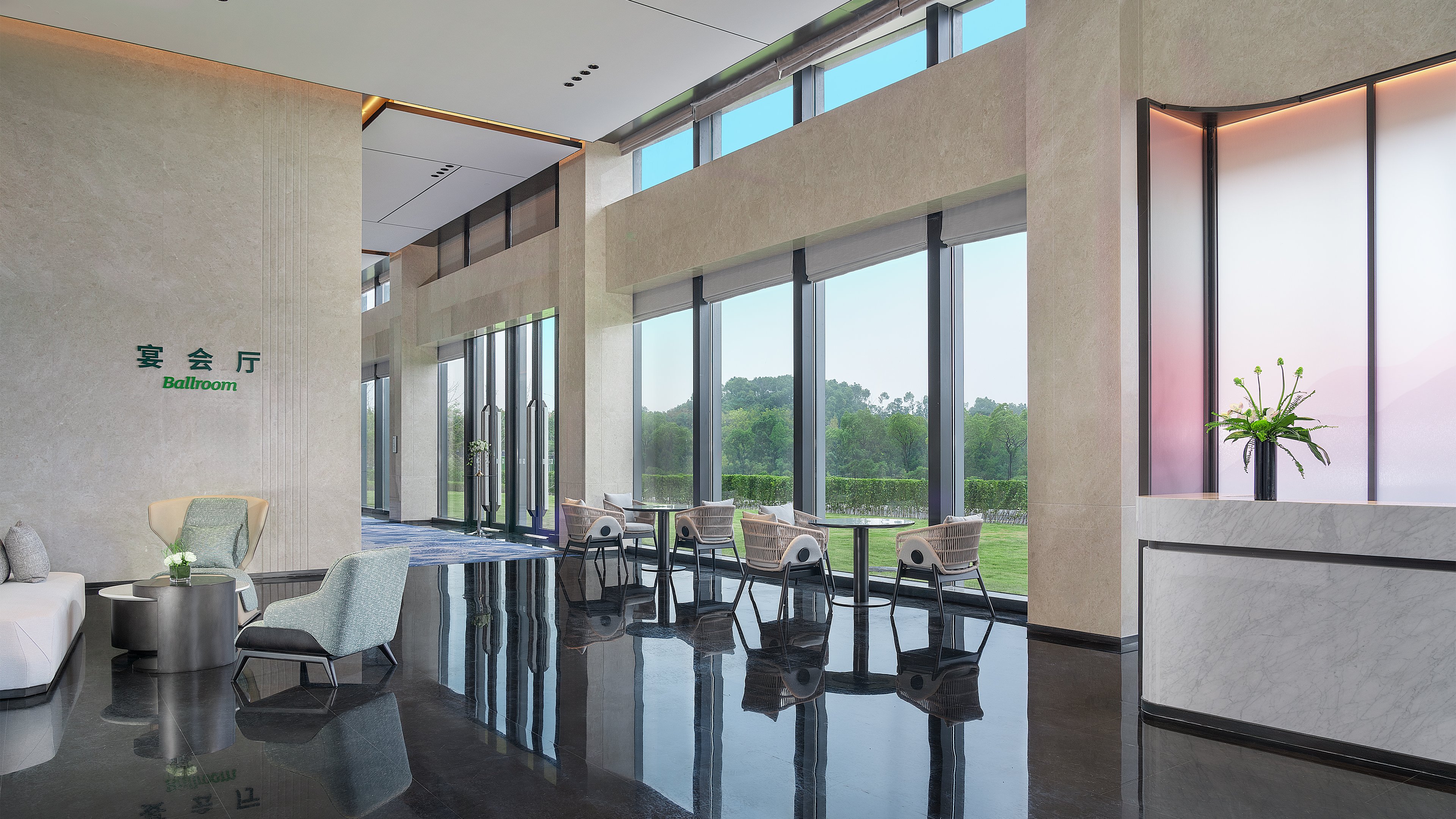 Holiday Inn Wuhan Houguan Lake by IHG 50/50