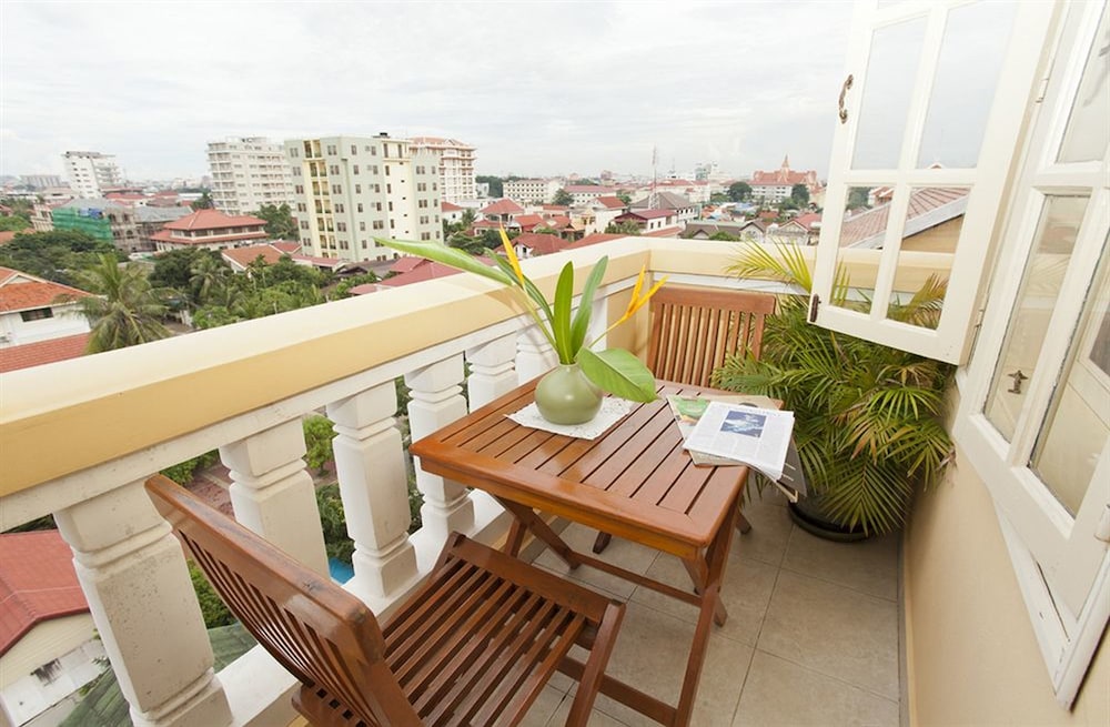 Grand Residence 49/55