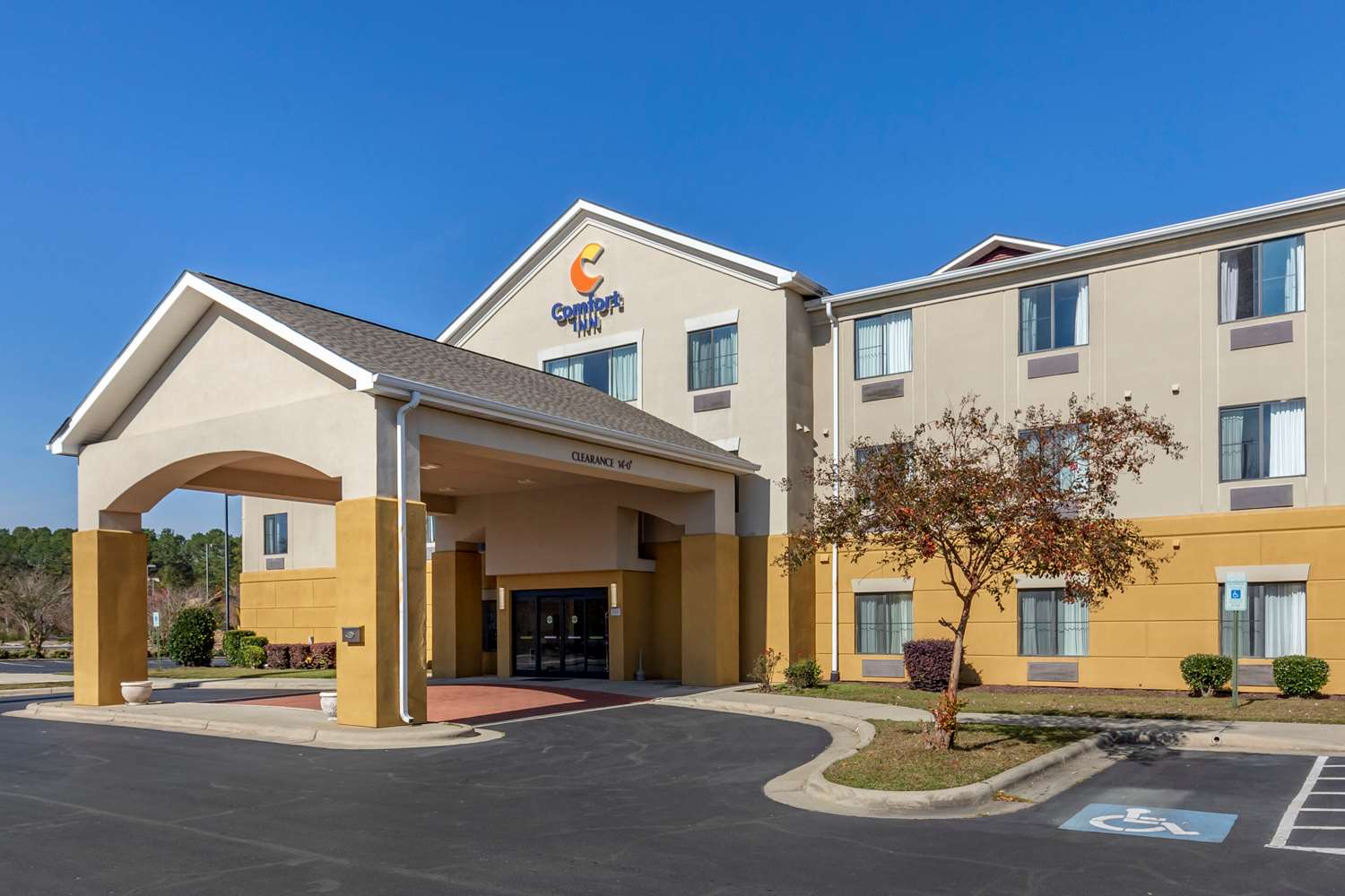 Comfort Inn Smithfield Near I-95 9/9