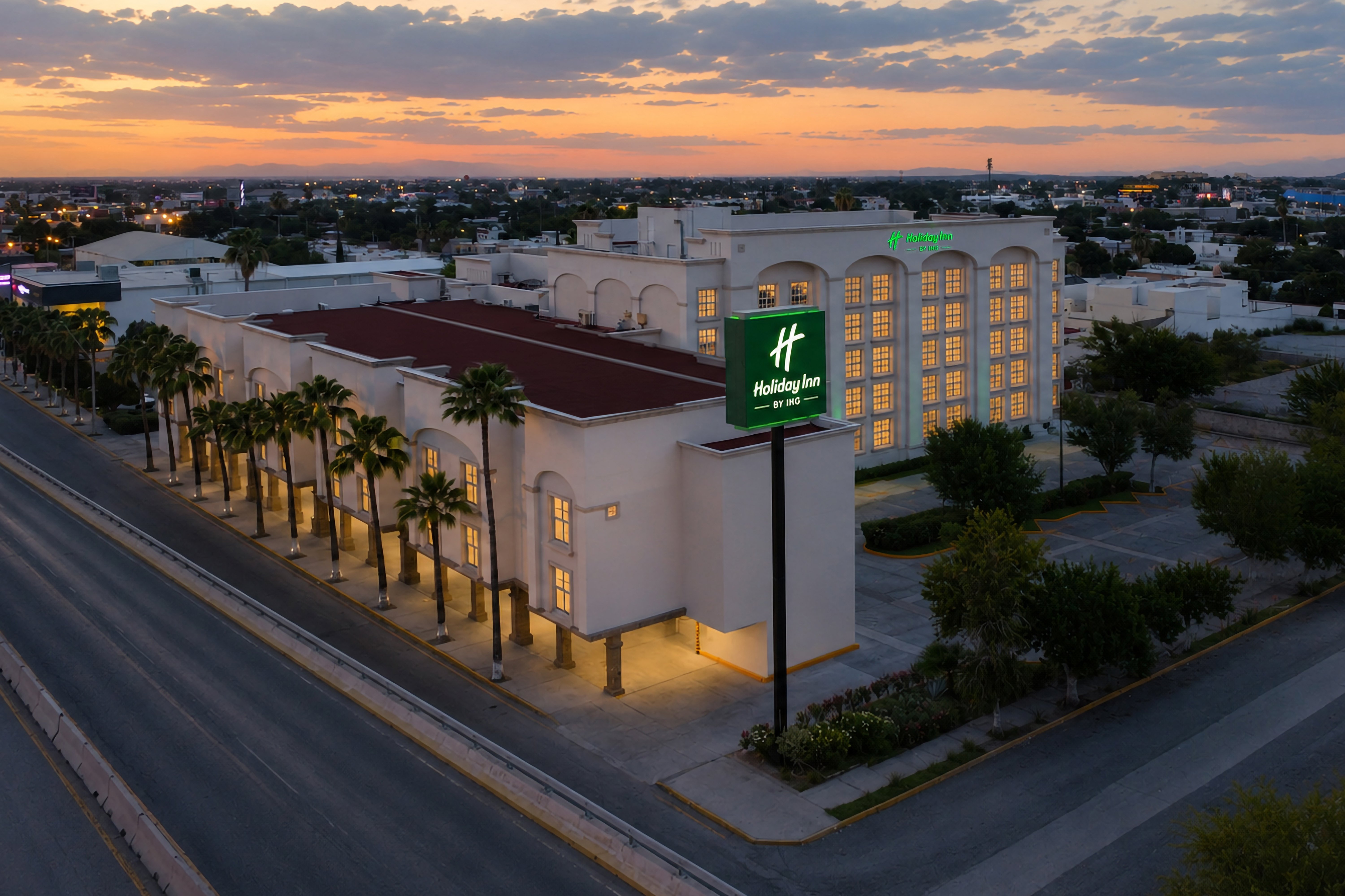 Holiday Inn Monclova 2/50