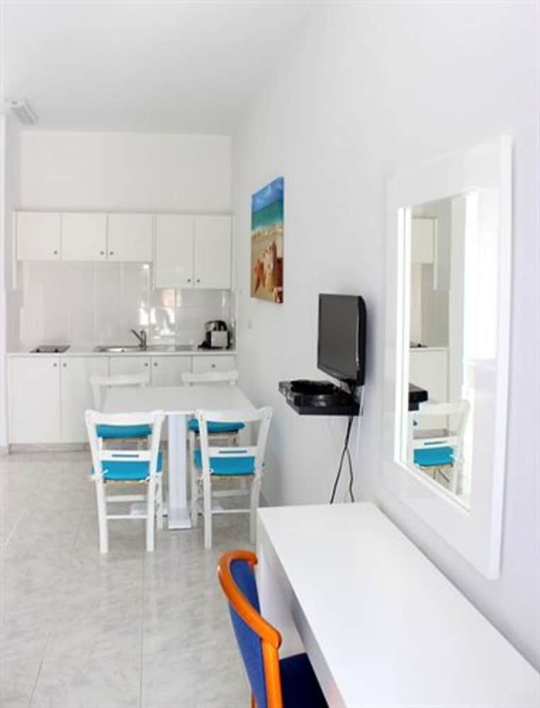 Flokkas Hotel Apartments 28/50