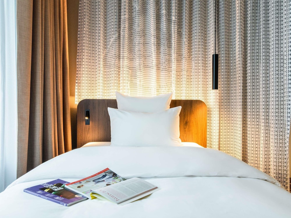 Essential, Solo, Single Bed, Balcony, Accessible
