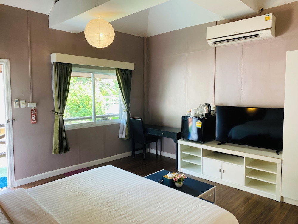 غرفة ديلوكس بسرير كينج، Bella Vista Beach Resort Koh Lipe 7/10