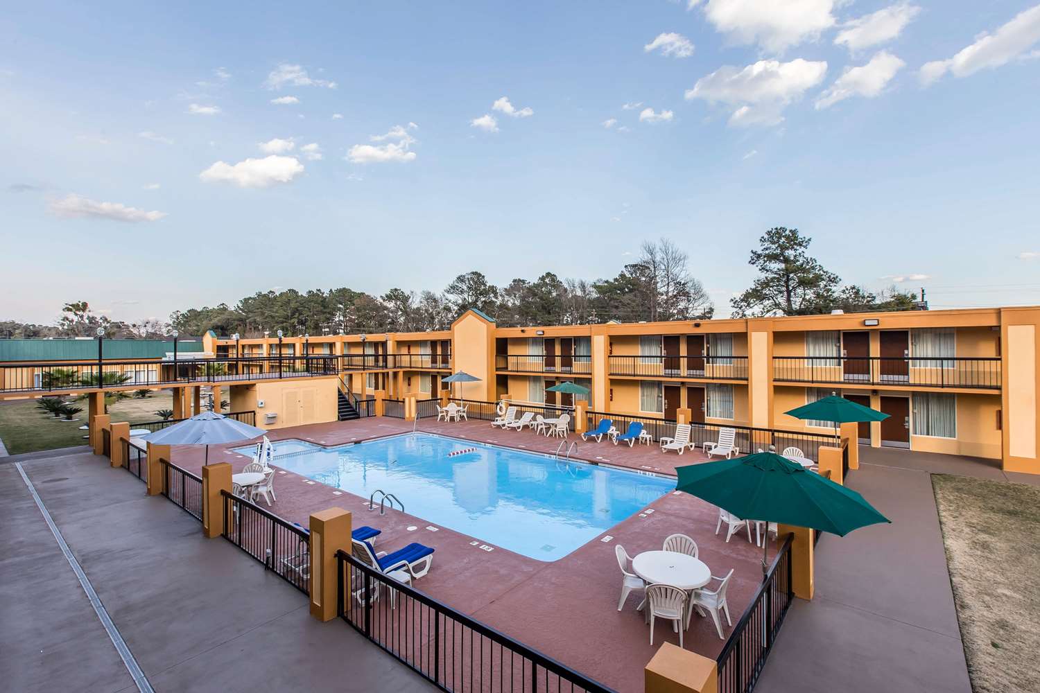 Quality Inn Savannah Midtown photo5