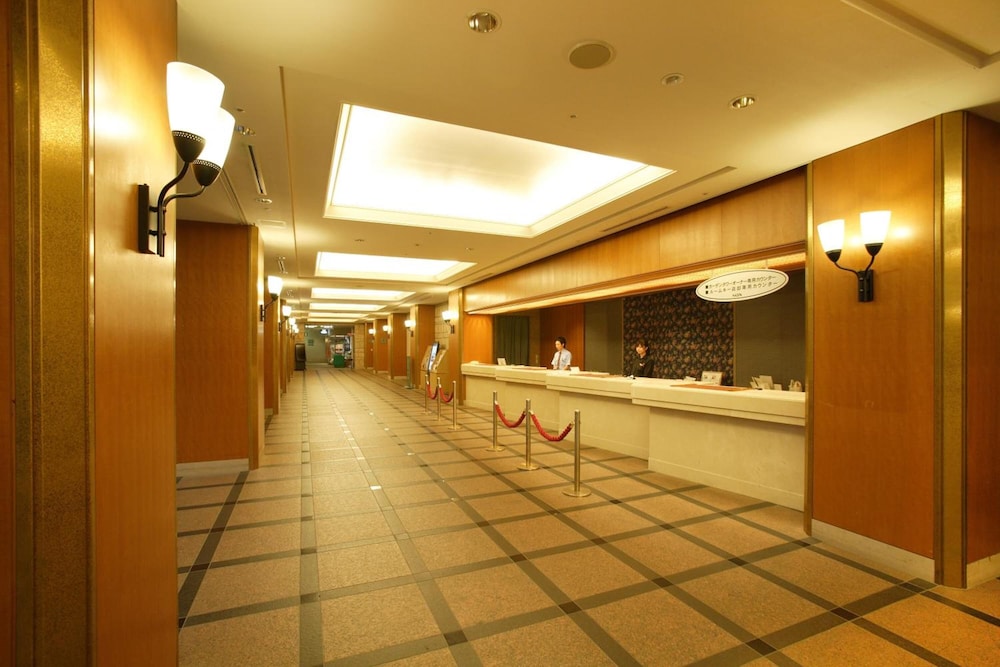 Naspa New Otani Hotel 7/75