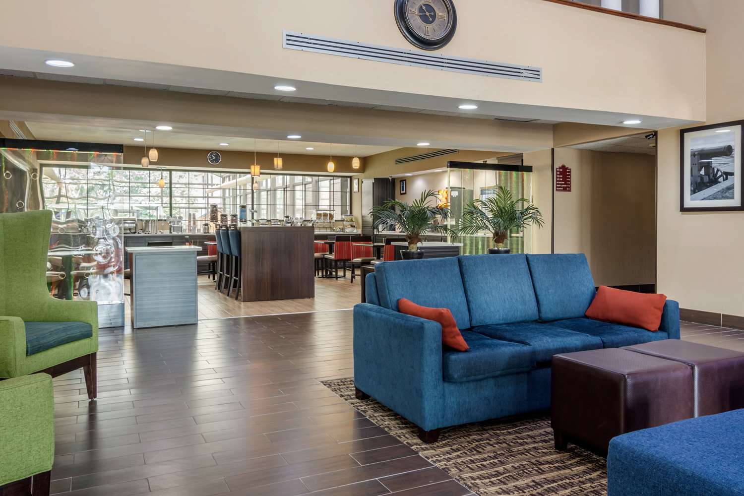 Comfort Inn & Suites Perry National Fairgrounds Area GA 9/15