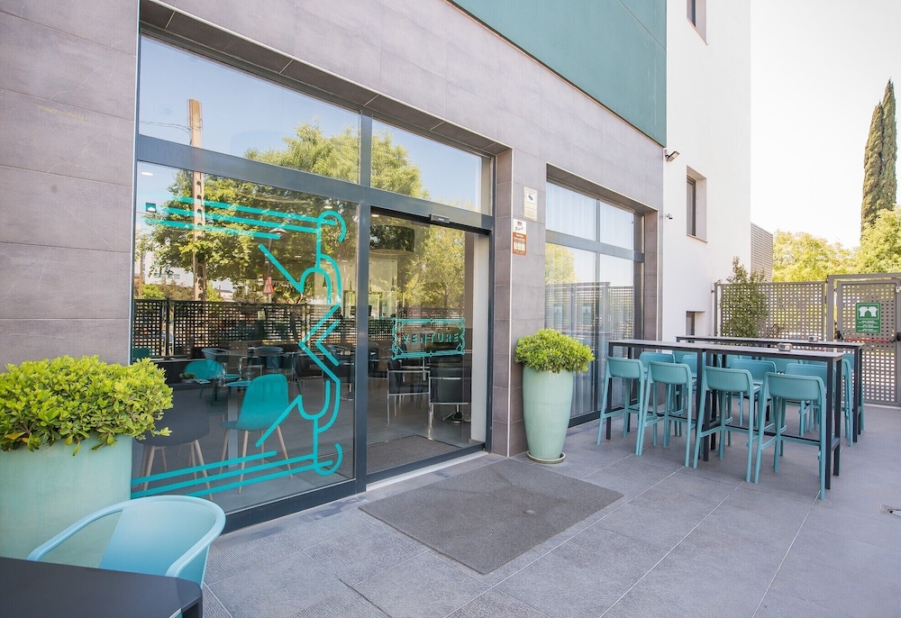 Hotel Venture Sant Cugat 1/52