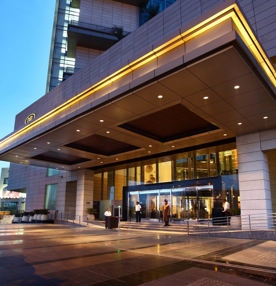 Crowne Plaza Rohini 2/73