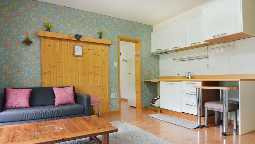 Sicily Pension 20/50