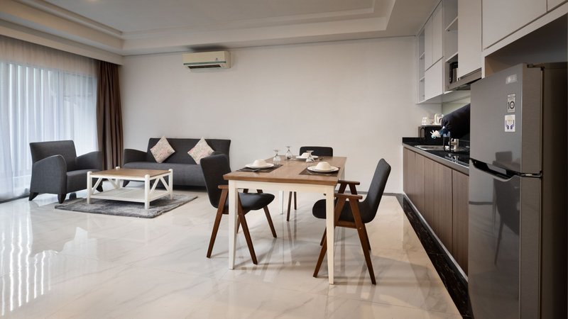 Panbil Residence Serviced Apartment 16/17