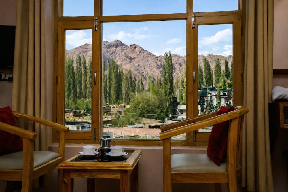 Royal Holiday Leh 23/43