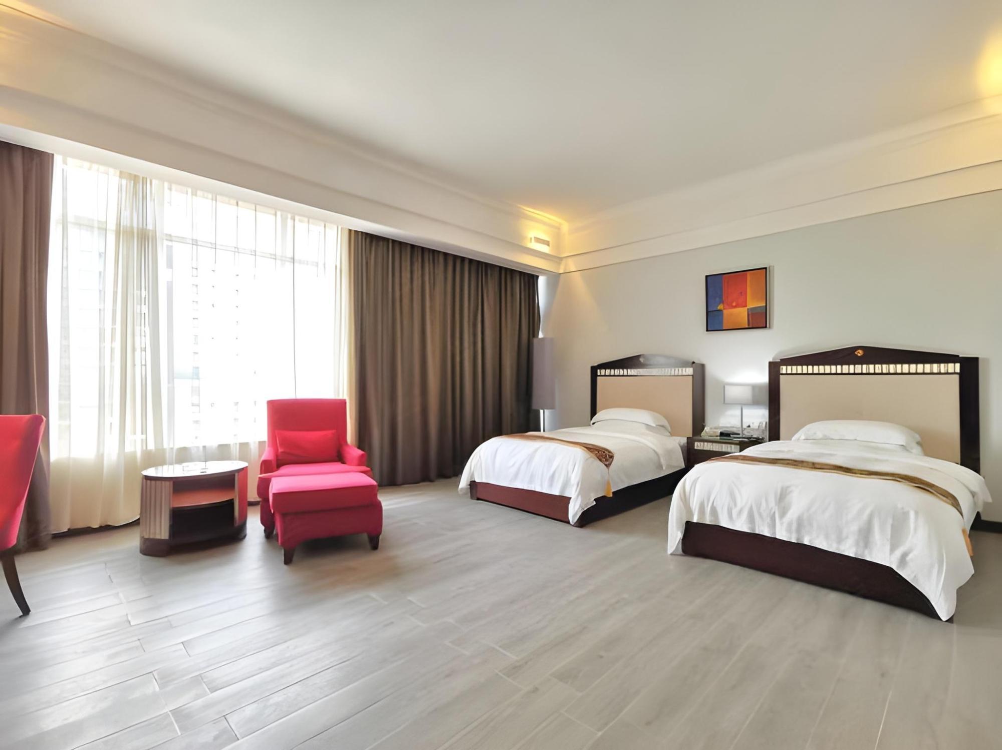 Foshan Huaxia Pearl Hotel 17/82