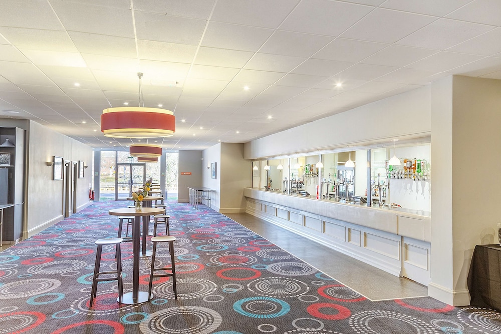 Mercure Northampton 60/63