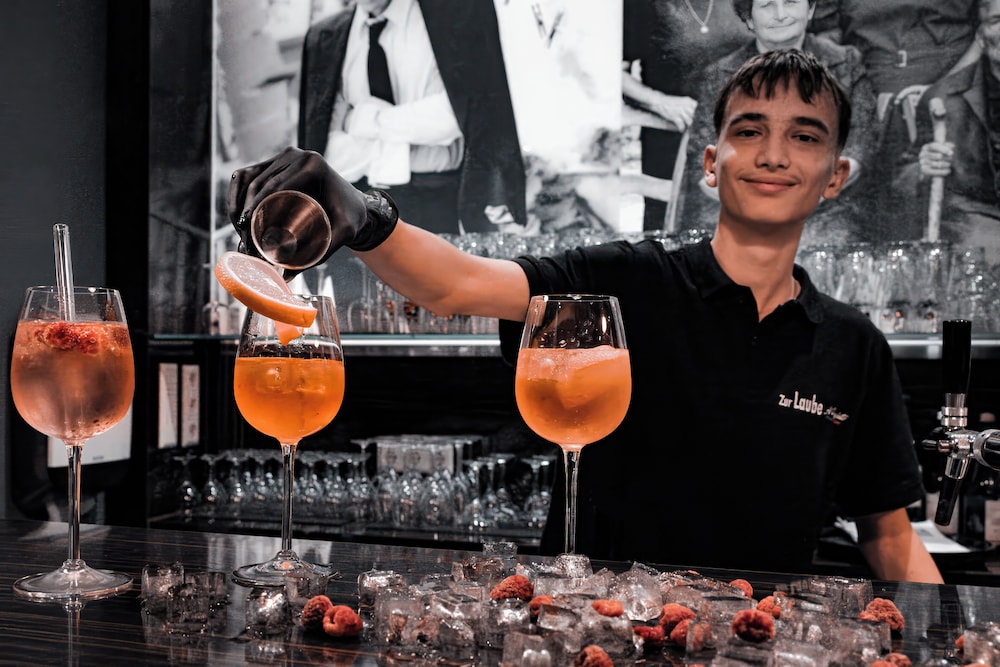 BOUTIQUE HOTEL SOCIETE 19/43