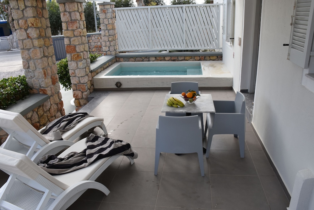 DE NAXIA SUITES 47/57