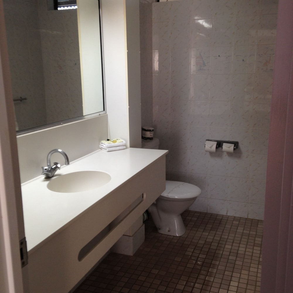 Hervey Bay Hotel and Resort 27/27