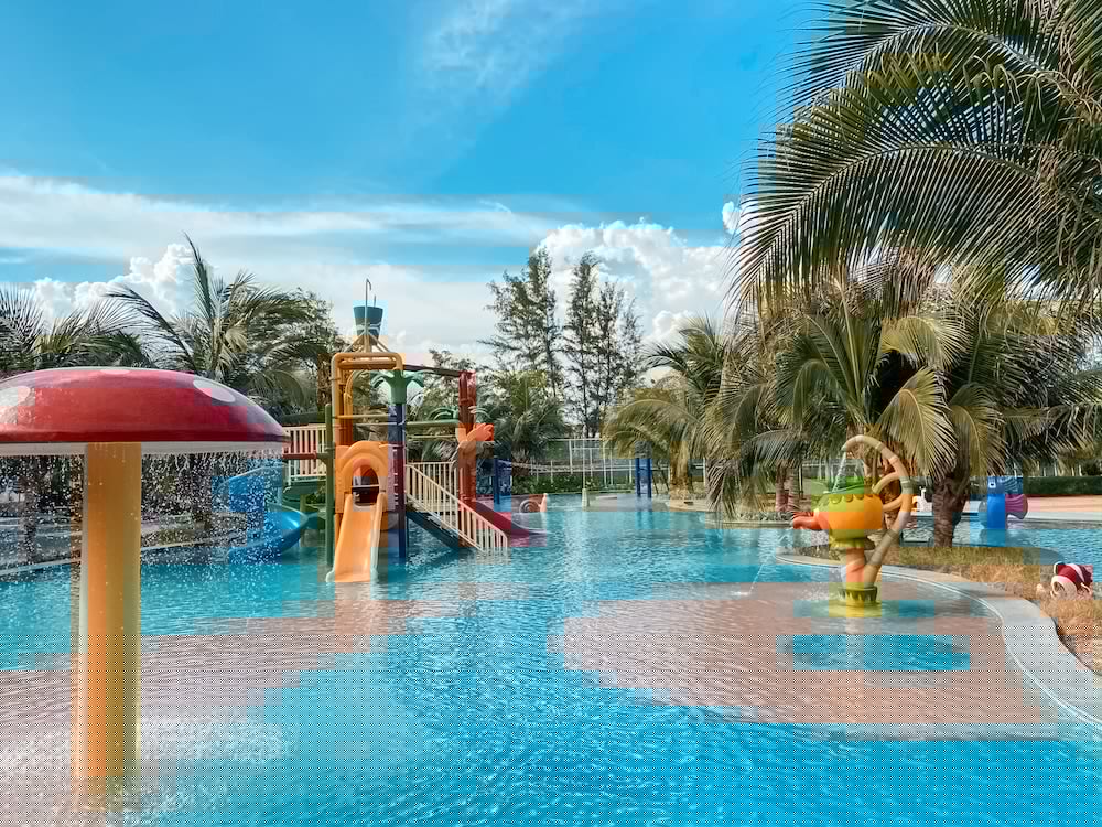 Carmelina Beach Resort 68/78