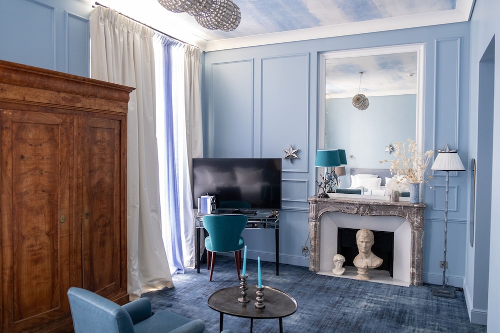 NOVOTEL CHATEAU DE MAFFLIERS 56/79