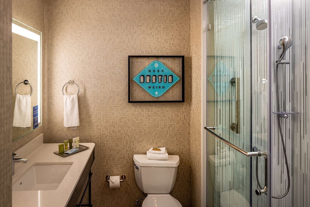 Hilton Austin Airport 13/50