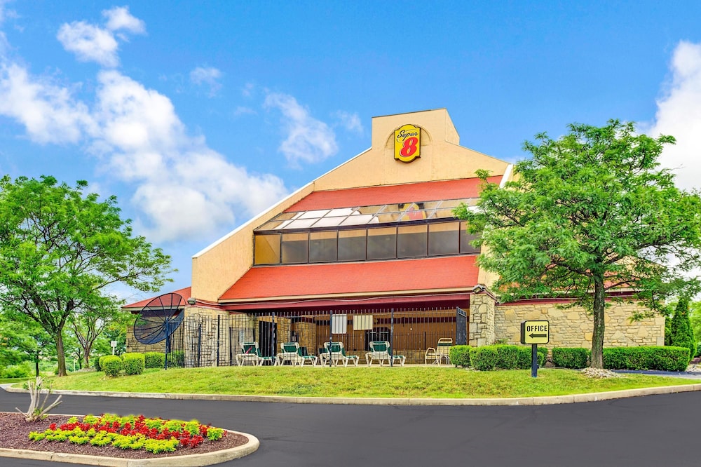 Super 8 By Wyndham Fort Mitchell Cincinnati Area 3/29