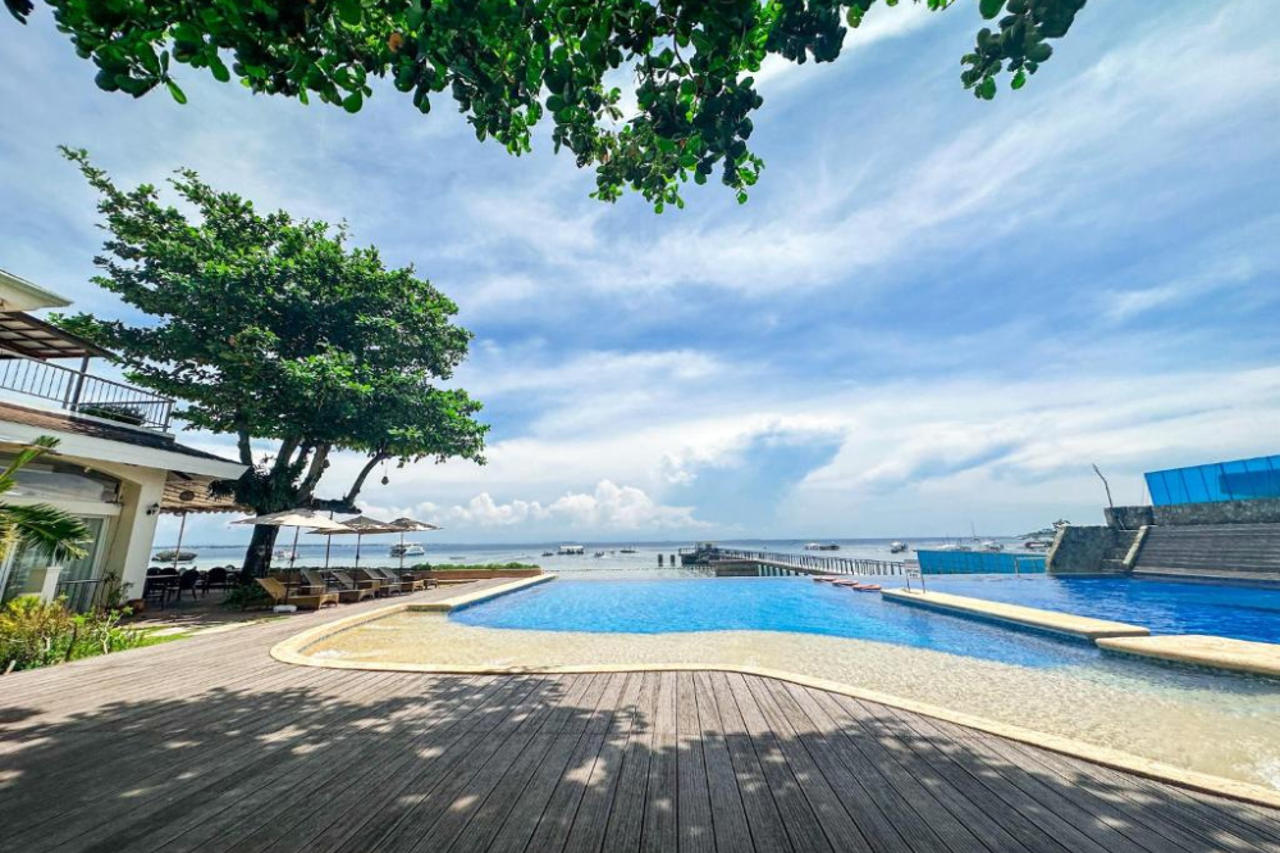 1521 Mactan Resort 77/85