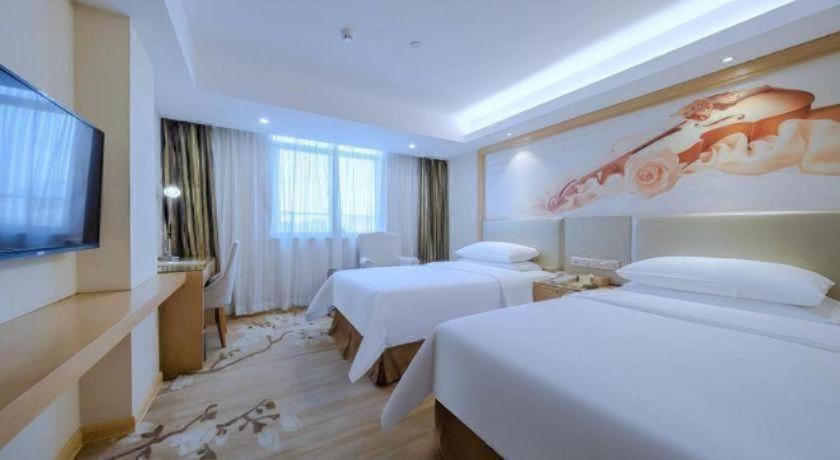 Vienna Hotel (Shenzhen Guanlan Shanshui Tianyuan) 32/58