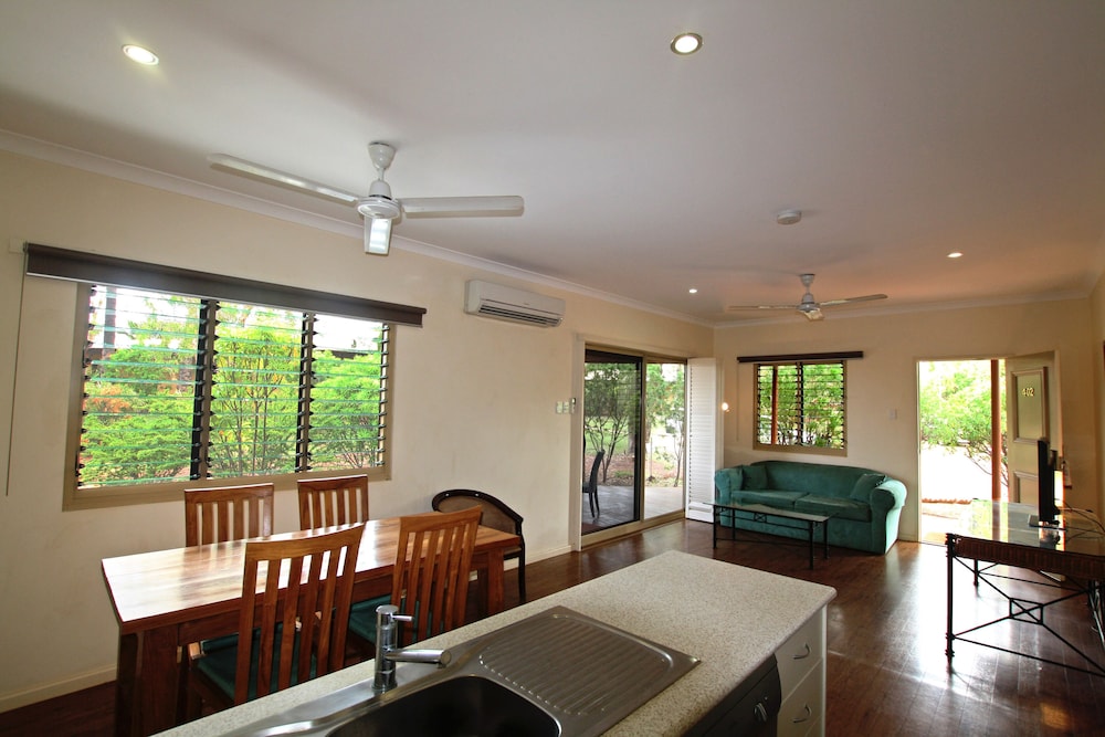 Kimberley Hotel 33/40