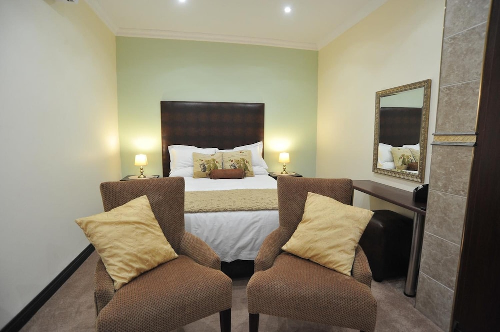 Sunset Manor Guest House 19/50