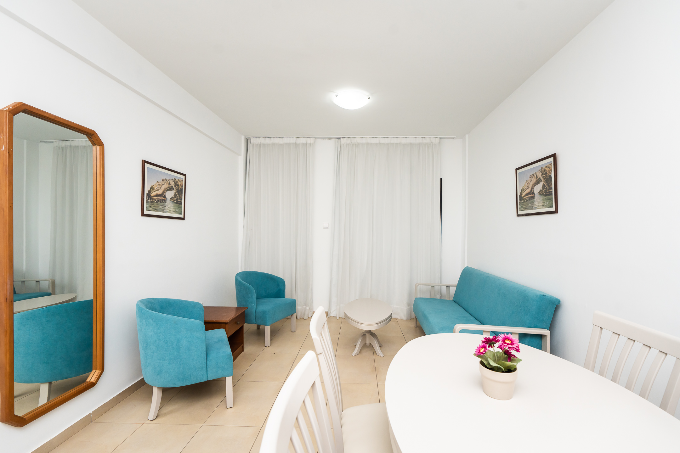 Flora Hotel Apartments 23/46