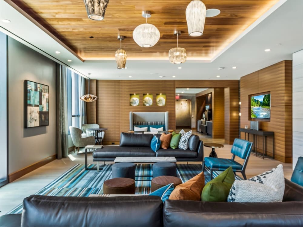 Global Luxury Suites at Reston Town Center 34/75