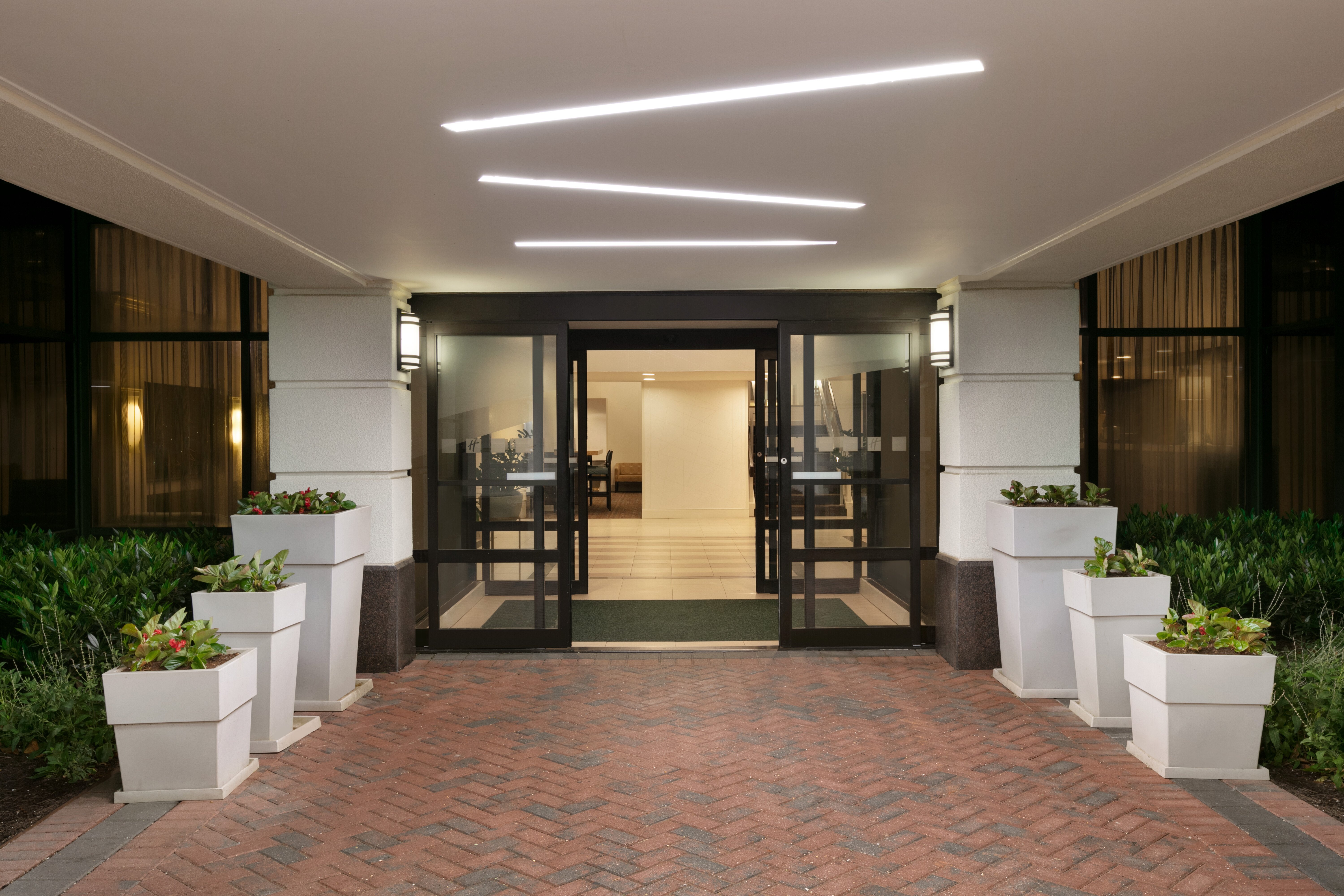 Holiday Inn Washington Dulles Intl Airport 13/33