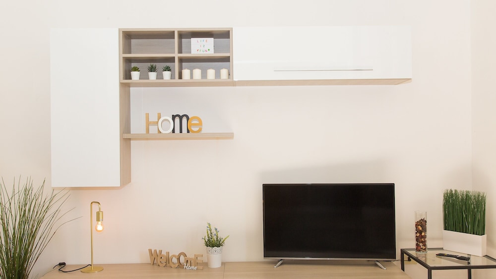 Rental In Rome Rosselli Palace Apartment 2 4/50