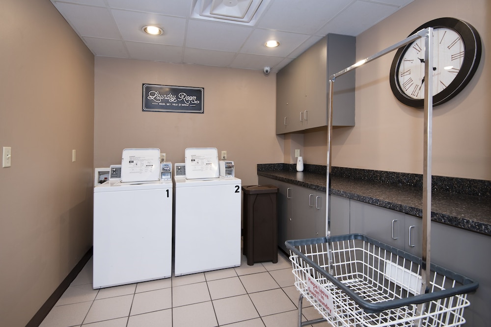 Guest Inn and Suites Midtown Medical Center 5/38