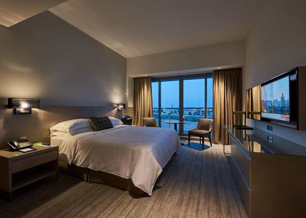 Novotel Muscat Airport 11/75