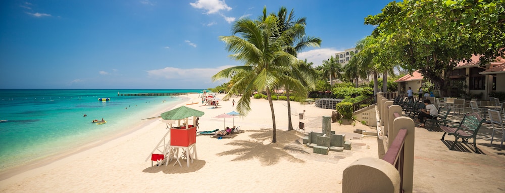 Deja Resort All Inclusive 49/56