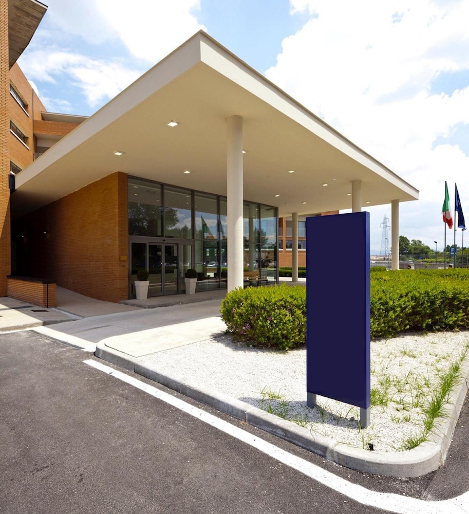 Inn Naples Airport 7/71