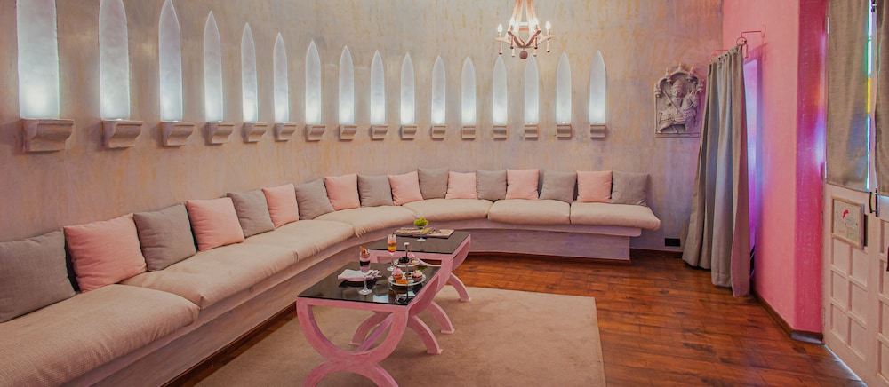 Ajit Bhawan Palace 29/48