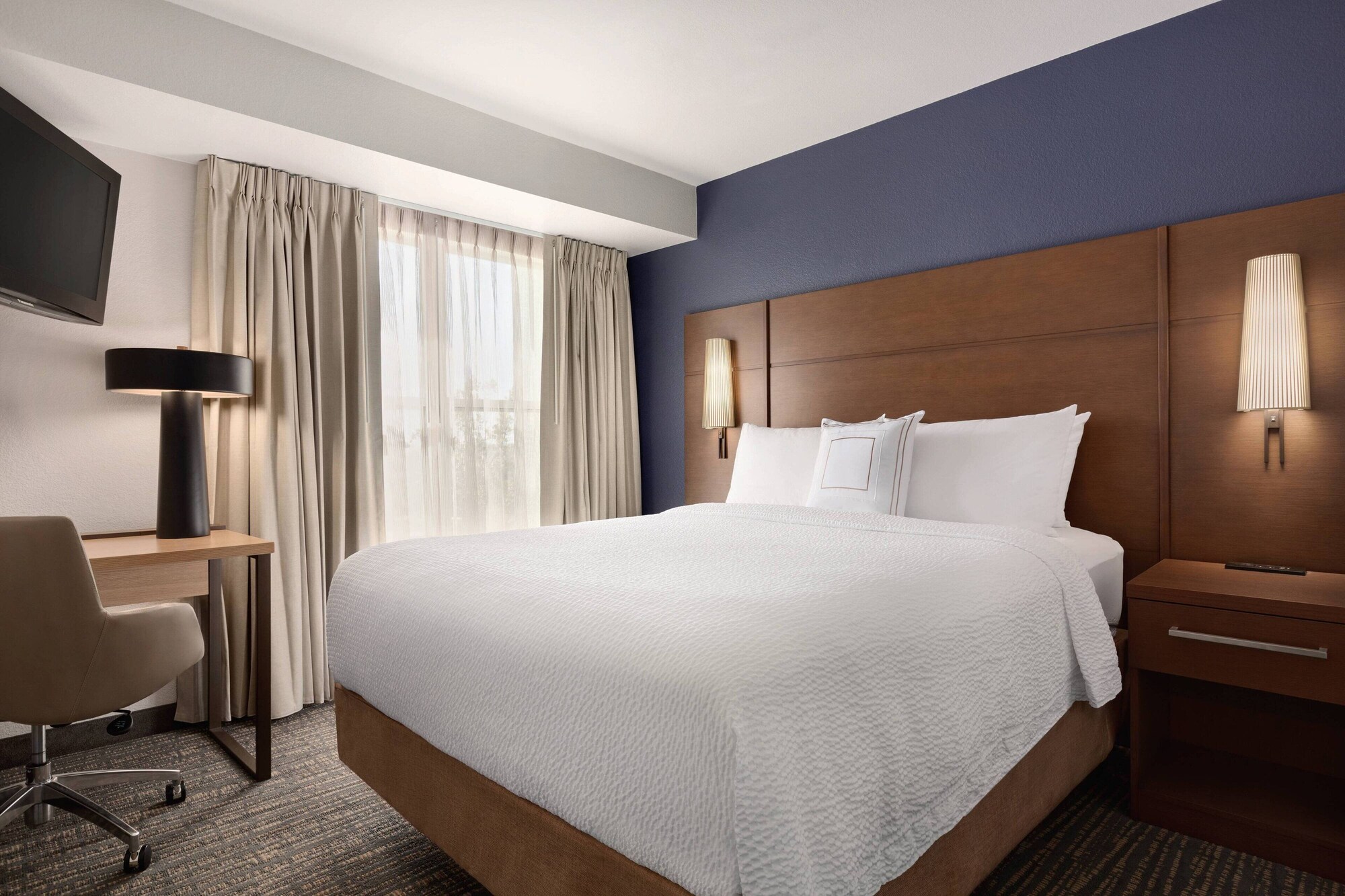 1 Bedroom, Suite, Queen Bed