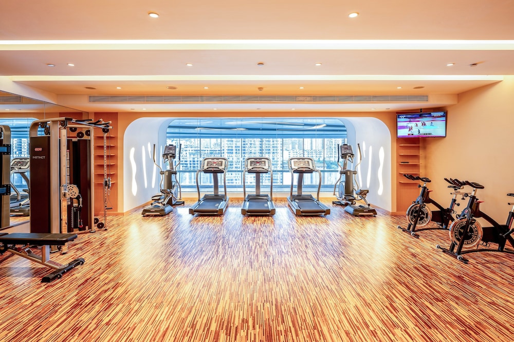Holiday Inn Neijiang Riverside 42/81