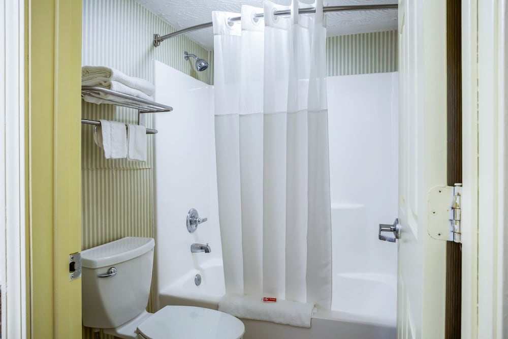 Econo Lodge Huntington - Barboursville University Area 8/34