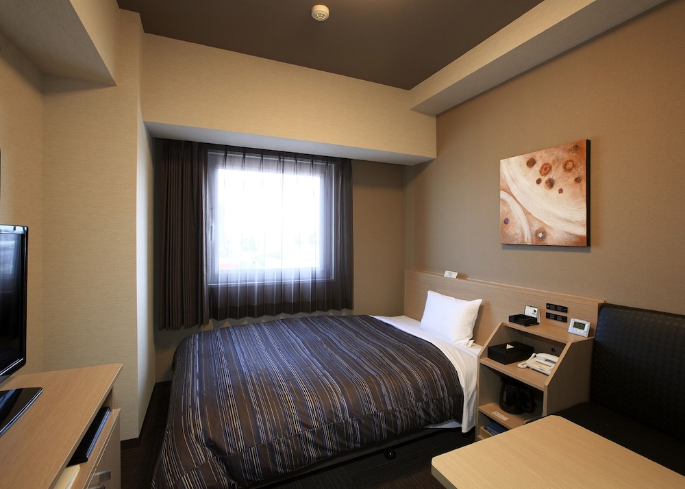 Hotel Route Inn Toyama Inter 27/61