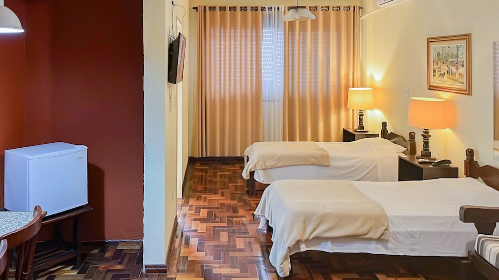 Imperatriz Hotel 12/41