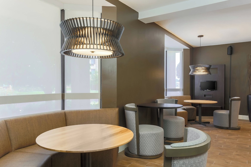 Courtyard by Marriott Monroe 20/30