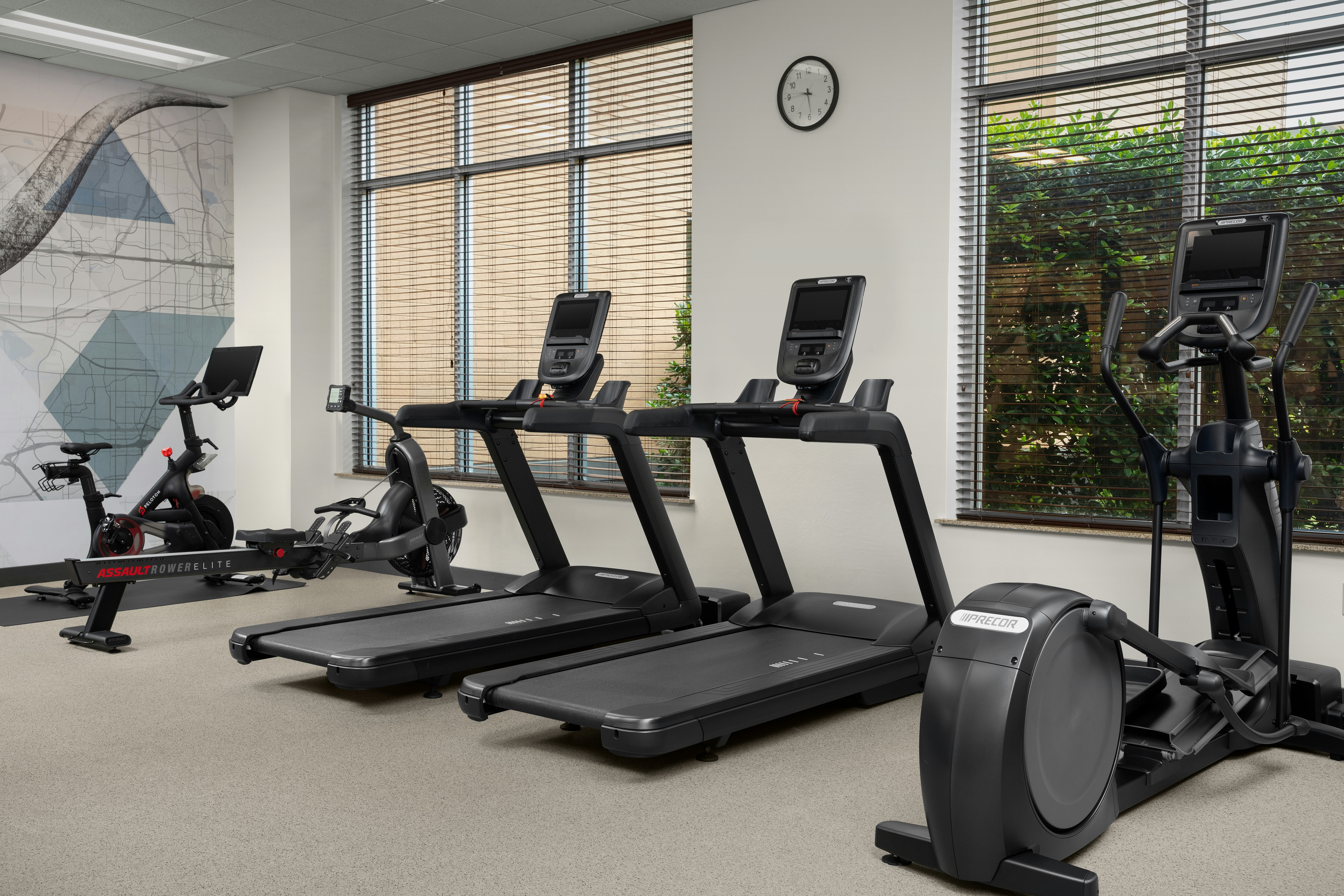 Hilton Garden Inn Fort Worth Medical Center 54/86