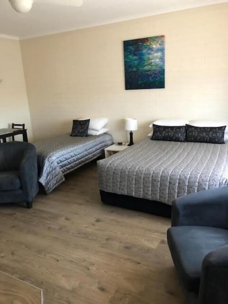 Pampas Motel 22/53