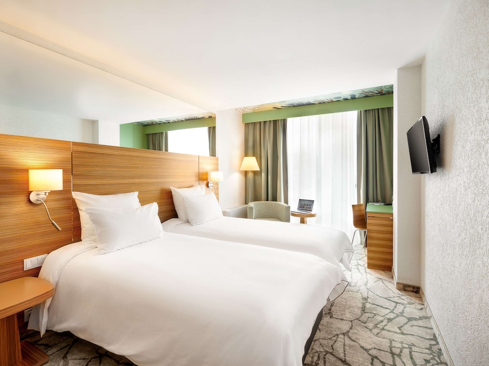 CLASSIC, TWIN BEDS